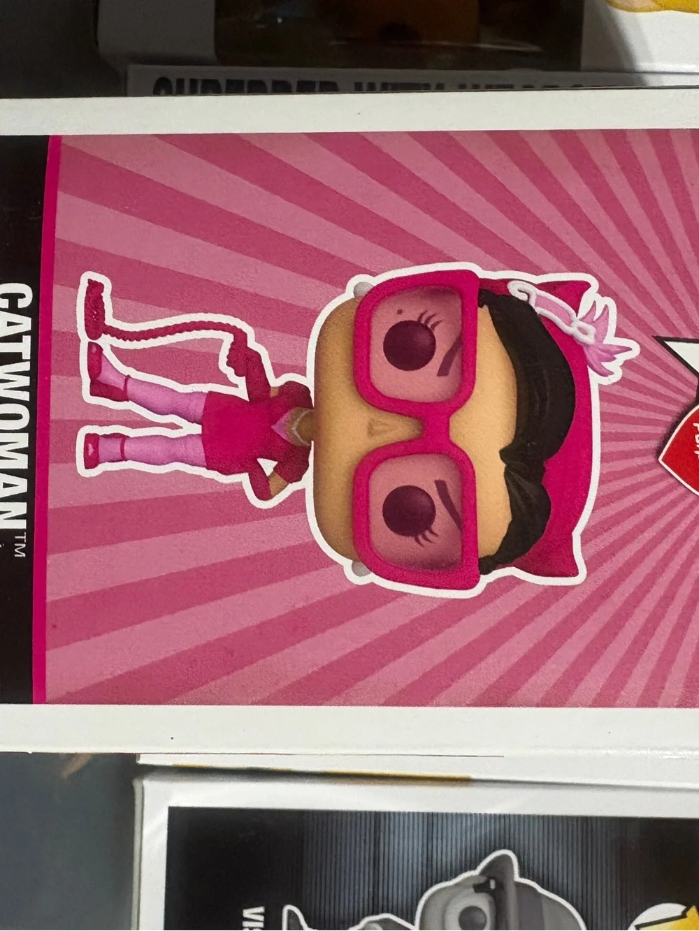 Funko Pop! DC Comics Bombshells Catwoman Pink Vinyl Figure breast cancer - Picture 2 of 6
